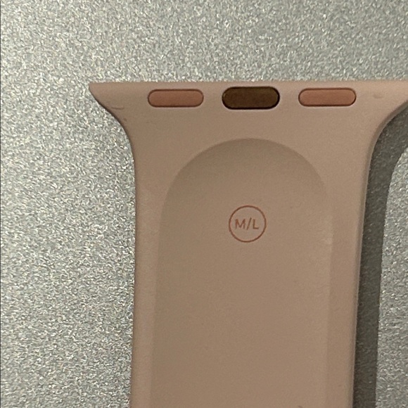 Apple Blush Silicone Watch Strap - Picture 4 of 4